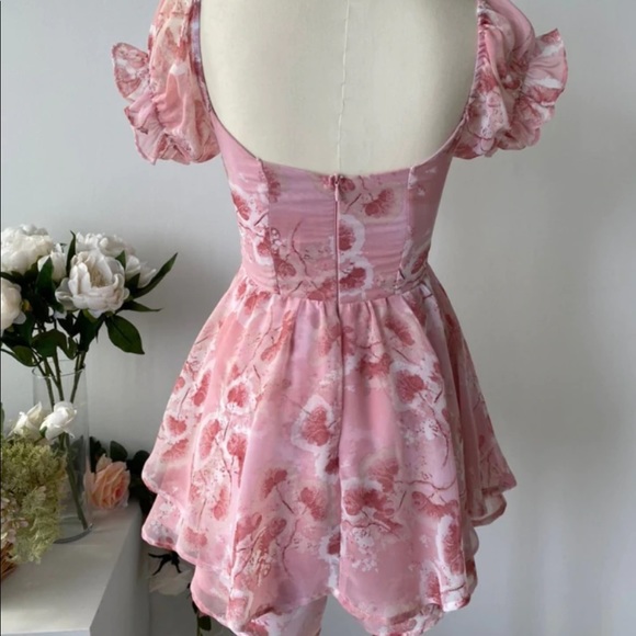 Floral Pink Romper/Dress 🌸 - Picture 4 of 10